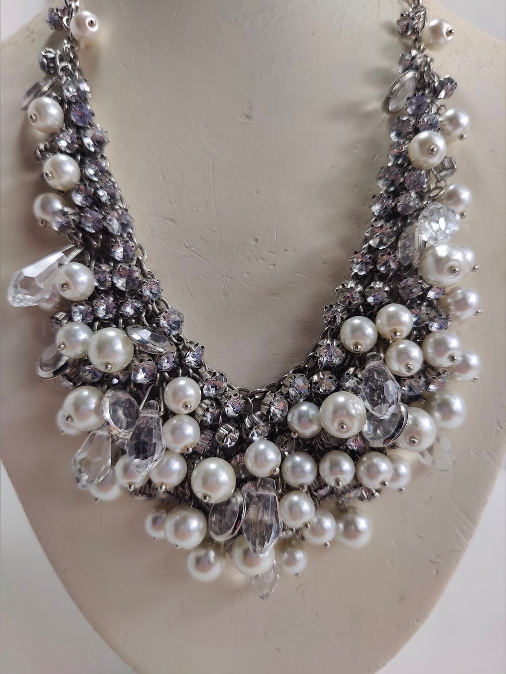 Ann Taylor Pearl Crystal Statement Necklace Silver Tone Bib Necklace